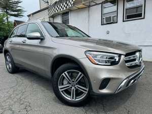 FANTÁSTICA SUV 300 4MATIC USADA 2024 en Venta, Transmisión Automática, Cámara Trasera, Gasolina, Volante a la Izquierda, Asientos Oscuros, Faros Delanteros, Techo Solar - Product Image 5