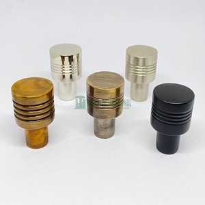 Perilla cilíndrica de latón macizo para armario, perilla de Metal antiguo de alta calidad, tirador de cajón de armario, Hardware al por mayor - Product Image 2