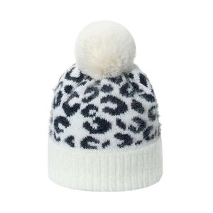 Gorro de Punto Jacquard de Lana 100% Suave y Cálido Unisex para Otoño e Invierno, Color Sólido para Viajes y Playa - Product Image 4