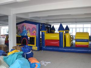 Castillo Inflable con Tobogán y Túnel, Todo en Uno para la Diversión de los Niños - Product Image 6