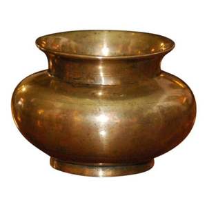 Jarra de Agua de Diseño Maravilloso Lota en Latón Color Oro Martillado, la Más Vendida para Uso en la Cocina - Product Image 2