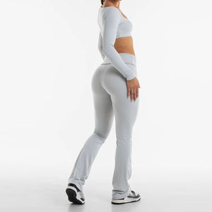 Leggings de yoga suaves hechos a mano con diseño sin costuras textura transpirable soporte a prueba de sentadillas y ajuste de cintura alta perfecto para el gimnasio yoga - Product Image 4