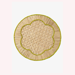 Nuevo camino de mesa de rafia hecho a mano de lujo | Boho Coastal-Chic Woven Seagrass & Rattan Decor para hogares con estilo - Product Image 1