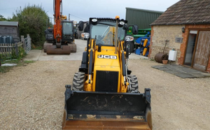 รถตักล้อยาง CB Skid Steer Loader 1CX เครื่องยนต์ดีเซลยันมาร์ รถแทรกเตอร์/รถแบคโฮประสิทธิภาพสูง ชุดเกียร์ปั๊มหน้ารถตัก Huade Bearings - Product Image 2