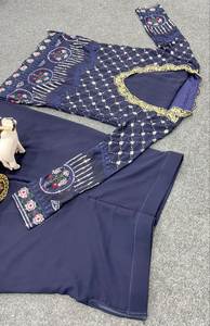 ชุดสلوارคามีซผ้าจอร์เจตต์ดีไซน์เนอร์ปี 2025 คุณภาพเยี่ยม ปักเลื่อมลายแฟนซี สำหรับงานบอลลีวูด ฤดูร้อนและฤดูใบไม้ร่วง - Product Image 3