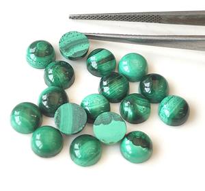 หินอัญมณีมรกตธรรมชาติแบบหลวม2มม.-50มม. สีเขียวทรงกลมหลังแบนสำหรับทำเครื่องประดับ - Product Image 4
