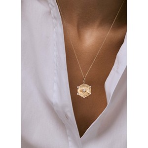 Collar de diamantes con diseño de moneda acanalado Jordyn - Product Image 2
