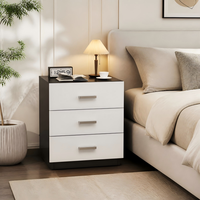 Table de Chevet Moderne Minimaliste 2026 à 3 Tiroirs, Luxe Blanc, Bois, Cuir, Métal, Verre, Faite à la Main, Écologique, pour Appartement