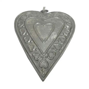 Últimos adornos decorativos de plata de hierro colgante corazón Navidad adornos decorativos para la venta hechos a mano personalizados - Product Image 1