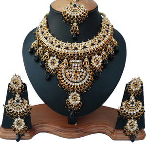 Ensemble de bijoux vintage en alliage de fleurs, cristal et strass, collier, boucles d'oreilles, coiffe, cadeau de fiançailles, de mariage ou d'anniversaire pour femme - Product Image 1