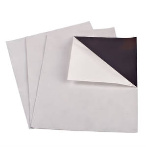 4インチ×6インチ、8インチ×10インチ、8.5インチ×11インチの強力で柔軟な自己粘着性のある磁石ロール、平らなフェライト磁石シート、厚さ60ミルの磁石 - Product Image 1