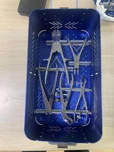 Kit d'instruments chirurgicaux vétérinaires manuels en acier pour traumatismes osseux, garantie d'un an, par SurgiRight Instruments - Product Image 1