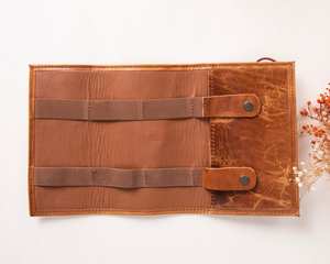 กระเป๋าจัดระเบียบสายเคเบิลหนังพรีเมียมสุดหรูสำหรับใช้ในชีวิตประจำวัน พร้อมคุณสมบัติกันน้ำ กันกระแทก สำหรับสายชาร์จ USB ผู้ผลิต OEM รุ่น LCO-0050 - Product Image 4