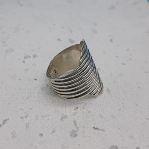 Bague de mariage unisexe en argent 925 élégante bande unie avec diamant de luxe pierre naturelle approvisionnement en gros fait à la main pour les fêtes - Product Image 2