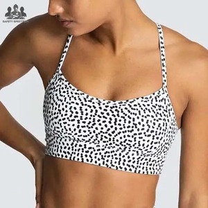 Conjunto de Top Deportivo y Pantalones Cortos de Yoga para Mujer |   Frontal |   Ropa Deportiva sin Costuras |   Ajuste Escultor de Alta Elasticidad |   Secado Rápido Ecológico |   Privado - Product Image 6