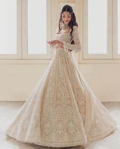 Alanna panday งานแต่งเลื่อมหนักผ้าตาข่ายนุ่ม lehengas กับ dupatta - Product Image 3