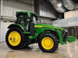 Tractor de granja original de 4x4 ruedas John Deere 310J en Austria - Product Image 5