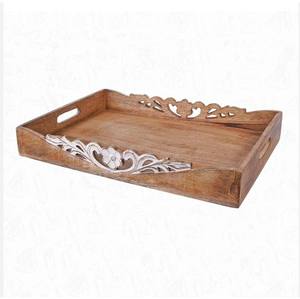 Bandeja de madera de mango rectangular con radio de 10x18 pulgadas de color azul marino con asas de metal dorado con bordes redondeados para servir y decorar - Product Image 2