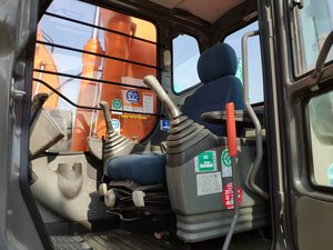 HITACHI รถ ZAXIS210ใช้แล้วรถขุดตีนตะขาบ Doosan เครื่องยนต์อีซูซุคาวาซากิ7ตันรวมมอเตอร์ปั๊มเกียร์แบริ่ง - Product Image 4