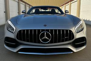 Mercedes-AMG GT C Roadster d'occasion haut de gamme, modèle 2018, environ 6 100 milles, V8 biturbo - Product Image 6