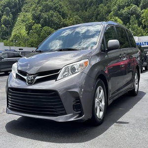 Toyota Siennaaa Fresh and Clean Premium Quality Disponible en stock Excelente estado Volante a la derecha Volante a la izquierda - Product Image 2