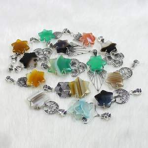 Vente en gros de collier pendentif en agate à bandes en forme d'étoile de Bohème en argent sterling plaqué technologie d'incrustation de réglage de lunette pour les fêtes - Product Image 2