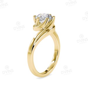 Anillo de Bodas de compromiso de diamante cultivado en laboratorio con cuatro piedras laterales de garra VVS Clarity 14K Gold para anillo Unisex de lujo certificado GIA - Product Image 2
