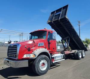 Camión Volquete de Plataforma 813 de 2008 – Fiable y Duradero para Exportación Global, Uso Pesado y Comercial - Product Image 4