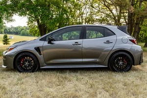 TOYOTA GR COROLLA CIRCUIT EDITION 2023 USADO (LHD/RHD) - Product Image 4