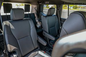 LEXUS GX 550 PREMIUM+ ปี 2024 มือสอง พวงมาลัยซ้าย/ขวา - Product Image 2