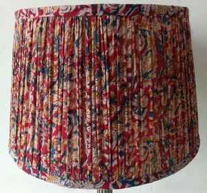 Abat-jour en coton doux moderne conçu sur mesure pour l'éclairage de la maison et du bureau en tissu imprimé en bloc Ikat - Product Image 3