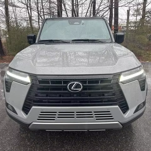 Oferta con Descuento, Gx 550 Overtrail+ SUV 2024-2026, Auto Usado, Bajo Kilometraje, Transmisión Automática de 6 Velocidades, Cuero de Alta Calidad, Color Oscuro - Product Image 1