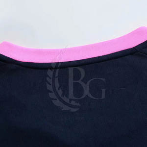 Design personnalisé Vêtements de football Respirant Nouveau style de pratique avec service OEM Uniforme personnalisable - Product Image 3