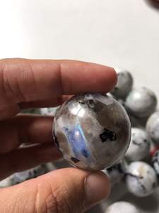 Esfera de piedra lunar arcoíris tallada más vendida, cristales llamativos completos para recuerdos de Feng Shui curativos de Reiki, piedras preciosas al por mayor - Product Image 3