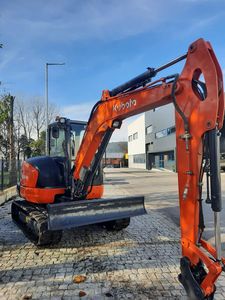 Chargeur de tracteur KX057-4 Kubota nouvellement utilisé à vendre avec des composants de base tels que l'engrenage PLC de boîte de vitesses de pompe à roulement de moteur - Product Image 3