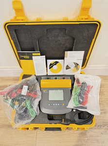 Herramienta de Calibración Profesional para Pruebas e Inspecciones, Probador de Aislamiento de 10KV 1555 (NUEVO SELLADO) - Product Image 3