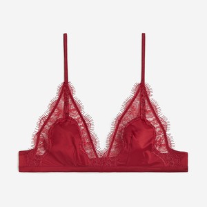 Sujetador deportivo para correr de talla grande con logotipo de sublimación personalizado, ropa de yoga, top de fitness, sujetadores deportivos de apoyo negros para mujer en blanco baratos - Product Image 1