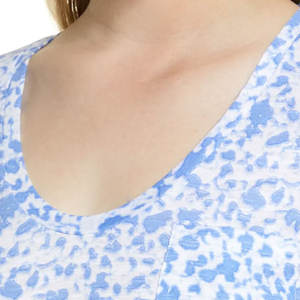 Camiseta de Algodón Personalizada para Mujer, Estilo Casual Urbano, Corte Regular, Color Sólido, Suave y Transpirable, para Uso Diario, Soporte de Fábrica OEM/ODM - Product Image 4