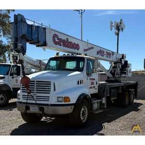 Grúa sobre Camión Manitex 38100S 2007, Sterling LT9513, Usada/Nueva, Capacidad de Carga 25/3/60 Toneladas para Construcción, Caja de Cambios/Motor/Bomba - Product Image 4