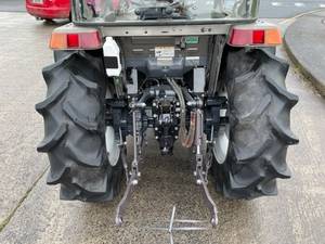 จัดส่งฟรี รถแทรกเตอร์ขนาดเล็ก GEAS TG-33 33 แรงม้า ขับเคลื่อน 4 ล้อ เครื่องยนต์ดีเซล 3 สูบ 1.5 ลิตร ระบบเกียร์ 16F/16R พร้อมพวงมาลัยเพาเวอร์ ระบบส่งกำลัง 540 PTO และชุดอุปกรณ์ยึดจับแบบ 3 จุด - Product Image 5