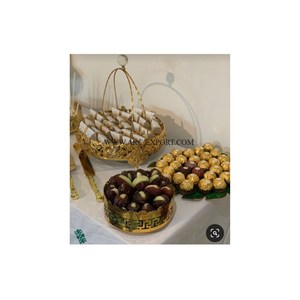 Bol à chocolat unique en métal de couleur or très exigeant - Product Image 1