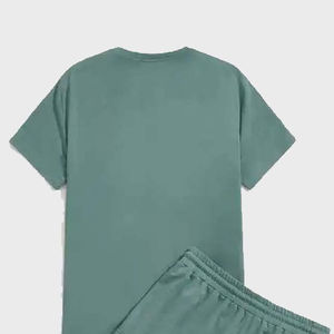 Conjunto de camisetas de verano de dos piezas personalizadas de alta calidad con 6 pantalones cortos de bolsillo para hombres chándales de verano de estilo callejero al por mayor - Product Image 3