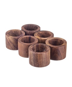 Set de 6 ronds de serviette en bois de noyer artisanal - Product Image 1