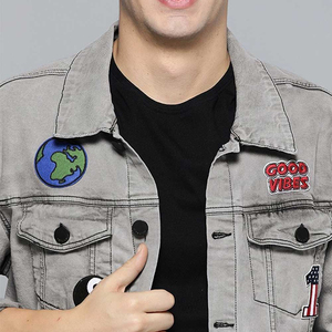 แจ็คเก็ตยีนส์ผู้ชายขายดี ราคาถูก สำหรับขายส่ง เสื้อผ้าลำลอง คุณภาพสูง แจ็คเก็ตยีนส์ผ้าฝ้ายผู้ชาย บริการ OEM - Product Image 4