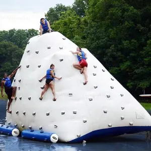 PVC Wasserspielpark Spiele aufblasbarer Eisberg mit Rutsche für Wassersportspiele