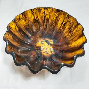 Durable and Lightweight Resin Serving Bowls with Eye-catching <b>Aesthetics</b> Ideal for Serving Salads and Desserts - Product Image 5