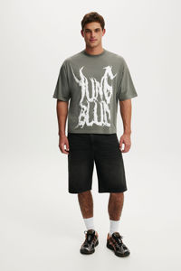 เสื้อยืดคอกลมผู้ชายทรงปกติ พิมพ์ลายโลโก้ตามสั่ง ผ้าฝ้าย 100% พิมพ์ลายแบบ DTG สวมใส่สบาย แขนสั้น น้ำหนัก 220 กรัม ผ้าเจอร์ซีย์ถักเนื้อแน่น สไตล์ลำลอง - Product Image 3