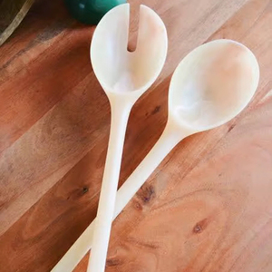 Juego de Cubiertos para Ensalada de Resina Natural Hechos a Mano, Vajilla de Cocina, Cuchara y Tenedor para Servir, Utensilio Decorativo de Boutique - Product Image 1
