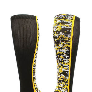 Chaussettes de baseball de vêtements de plein air personnalisés durables de haute qualité pour l'automne et l'hiver chaussettes d'équipage décontractées de couleur unie tricotées - Product Image 4