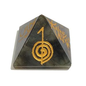 Torre de Cristal Piramidal Grabada con Símbolo Reiki de Labradorita, 30 mm - Product Image 4